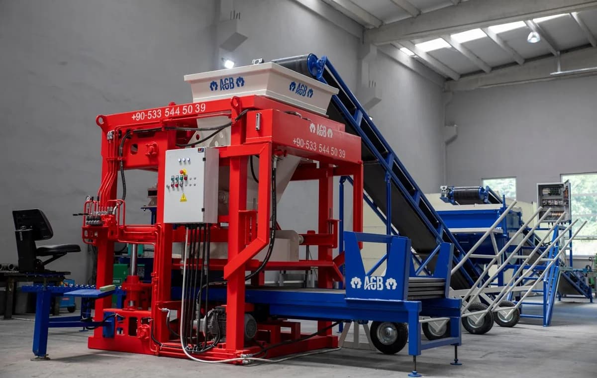 Machine A Brique Pas chère AGB 3.1